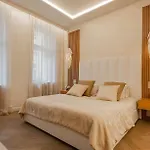 Old Town Luxury 3Bd Apartment